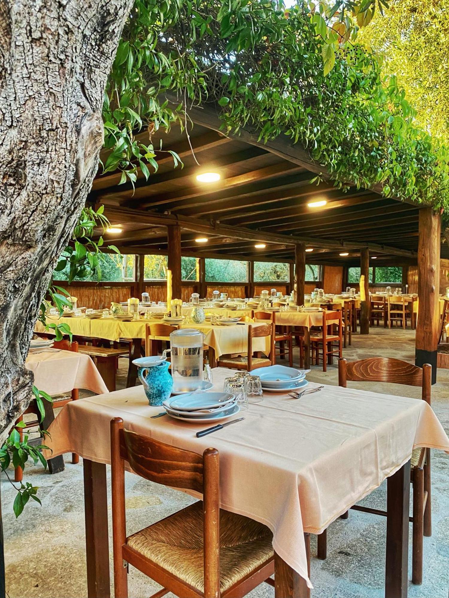 Agriturismo Lu Branu Arzachena Exterior photo